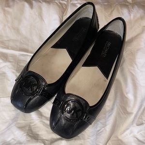 Micheal Kors black flats 8 1/2